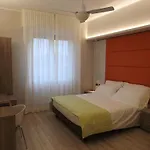 Zurigo מלון ואראצה