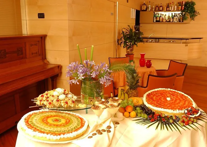 Zurigo Hotell Varazze
