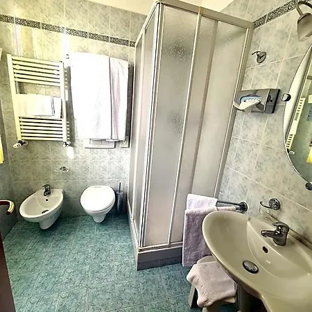 Zurigo 3* Varazze