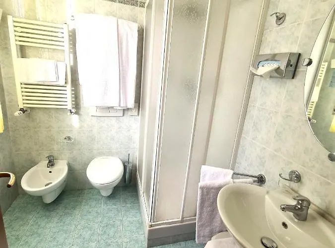 Hotel Zurigo Varraze