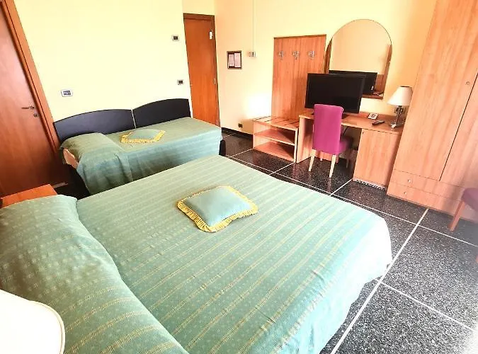 Hotel Zurigo Varraze